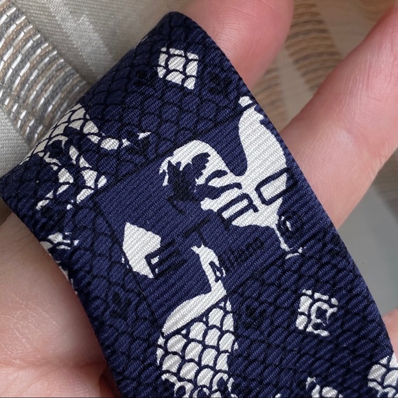 ETRO Signature Rooster Kangaroo Tie Blue White new - Picture 3 of 6
